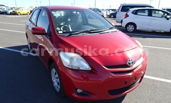 Nunua Ilio tumika Toyota Belta Nyekundu Gari ndani ya Beitbridge nchini Matabeleland Kusini Nunua Ilio tumika Toyota Belta Nyekundu Gari ndani ya Beitbridge nchini Matabeleland Kusini