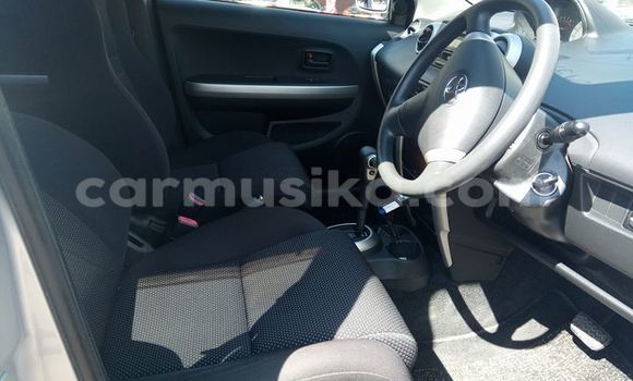 Acheter Occasion Voiture Toyota IST Gris à Alexandra Park, Harare Acheter Occasion Voiture Toyota IST Gris à Alexandra Park, Harare