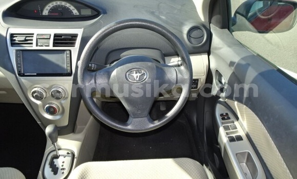 Nunua Ilio tumika Toyota Belta Nyekundu Gari ndani ya Beitbridge nchini Matabeleland Kusini Nunua Ilio tumika Toyota Belta Nyekundu Gari ndani ya Beitbridge nchini Matabeleland Kusini