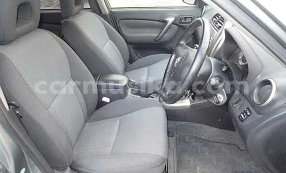 Acheter Occasion Voiture Toyota RAV4 Gris à Beitbridge, Matabeleland South Acheter Occasion Voiture Toyota RAV4 Gris à Beitbridge, Matabeleland South