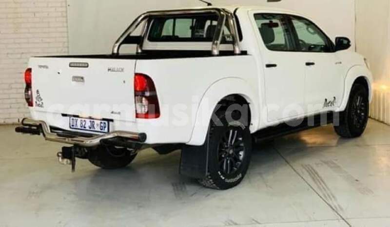 Big with watermark toyota hilux matabeleland south beitbridge 26154