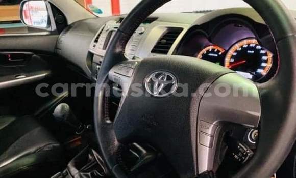 Acheter Occasion Voiture Toyota Hilux Blanc à Beitbridge, Matabeleland South Acheter Occasion Voiture Toyota Hilux Blanc à Beitbridge, Matabeleland South