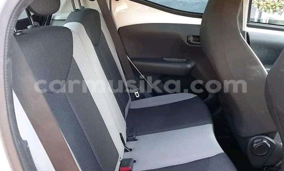 Buy Used Toyota Aygo White Car in Beitbridge in Matabeleland South Buy Used Toyota Aygo White Car in Beitbridge in Matabeleland South