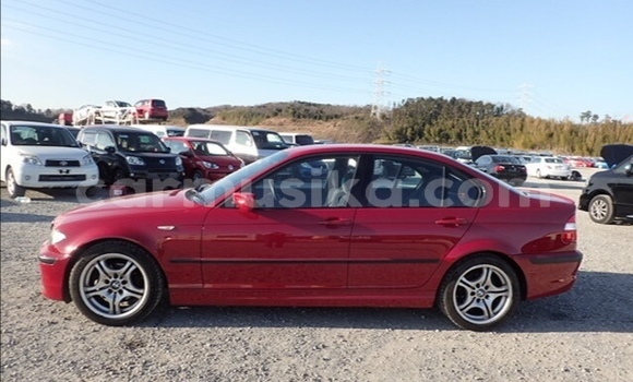 Acheter Occasion Voiture BMW 3–Series Rouge à Beitbridge, Matabeleland South Acheter Occasion Voiture BMW 3–Series Rouge à Beitbridge, Matabeleland South