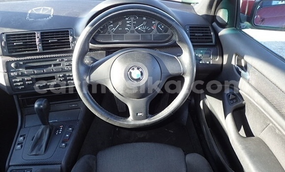 Acheter Occasion Voiture BMW 3–Series Rouge à Beitbridge, Matabeleland South Acheter Occasion Voiture BMW 3–Series Rouge à Beitbridge, Matabeleland South