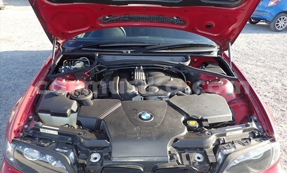 Acheter Occasion Voiture BMW 3–Series Rouge à Beitbridge, Matabeleland South Acheter Occasion Voiture BMW 3–Series Rouge à Beitbridge, Matabeleland South