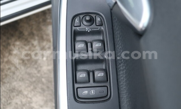 Acheter Occasion Voiture Volvo V60 Blanc à Beitbridge, Matabeleland South Acheter Occasion Voiture Volvo V60 Blanc à Beitbridge, Matabeleland South