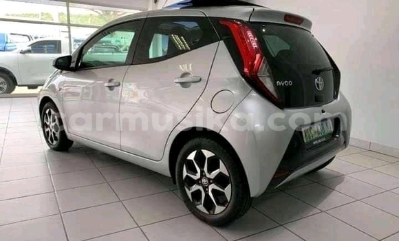 Buy Used Toyota Aygo Red Car in Beitbridge in Matabeleland South Buy Used Toyota Aygo Red Car in Beitbridge in Matabeleland South