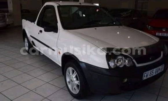 Buy Used Ford Capri White Car in Beitbridge in Matabeleland South Buy Used Ford Capri White Car in Beitbridge in Matabeleland South