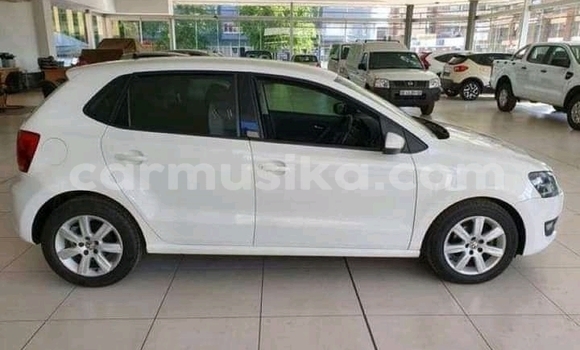 Buy Used Volkswagen Polo Silver Car in Beitbridge in Matabeleland South Buy Used Volkswagen Polo Silver Car in Beitbridge in Matabeleland South