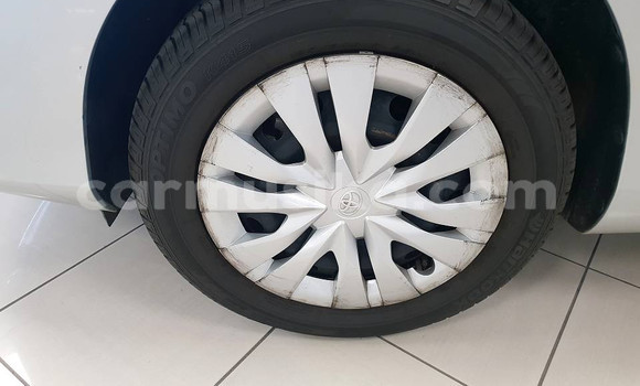 Buy Used Toyota Yaris Silver Car in Beitbridge in Matabeleland South Buy Used Toyota Yaris Silver Car in Beitbridge in Matabeleland South