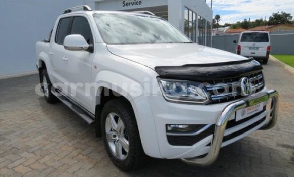 Nunua Ilio tumika Volkswagen Amarok Nyeupe Gari ndani ya Beitbridge nchini Matabeleland Kusini