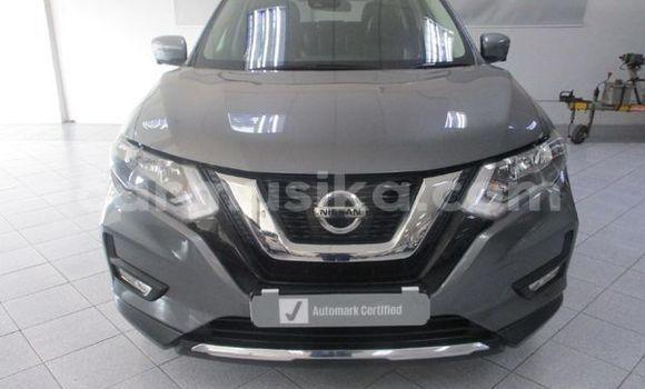 Nunua Ilio tumika Nissan X–Trail Fedha Gari ndani ya Beitbridge nchini Matabeleland Kusini Nunua Ilio tumika Nissan X–Trail Fedha Gari ndani ya Beitbridge nchini Matabeleland Kusini