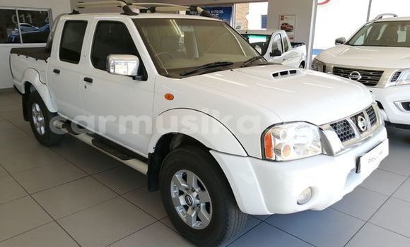 Nunua Ilio tumika Nissan Hardbody Nyeupe Gari ndani ya Beitbridge nchini Matabeleland Kusini Nunua Ilio tumika Nissan Hardbody Nyeupe Gari ndani ya Beitbridge nchini Matabeleland Kusini