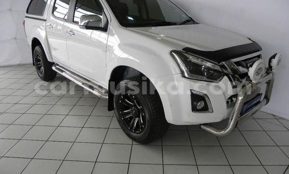 Nunua Ilio tumika Isuzu D–MAX Nyeupe Gari ndani ya Beitbridge nchini Matabeleland Kusini