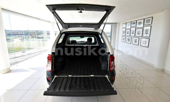 Tenga Tsaru Nissan NV200 Chena Mota in Beitbridge in Matabeleland South Tenga Tsaru Nissan NV200 Chena Mota in Beitbridge in Matabeleland South