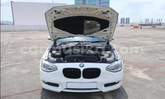 Nunua Ilio tumika BMW 1-Series Nyeupe Gari ndani ya Beitbridge nchini Matabeleland Kusini Nunua Ilio tumika BMW 1-Series Nyeupe Gari ndani ya Beitbridge nchini Matabeleland Kusini