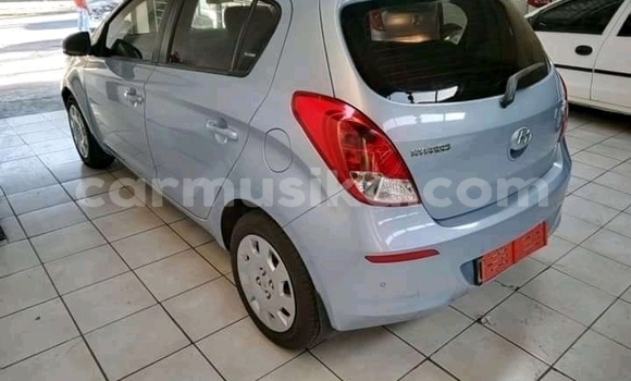 Buy Used Hyundai i20 Blue Car in Beitbridge in Matabeleland South Buy Used Hyundai i20 Blue Car in Beitbridge in Matabeleland South