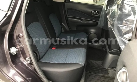 Nunua Ilio tumika Nissan Note Nyeusi Gari ndani ya Beitbridge nchini Matabeleland Kusini Nunua Ilio tumika Nissan Note Nyeusi Gari ndani ya Beitbridge nchini Matabeleland Kusini