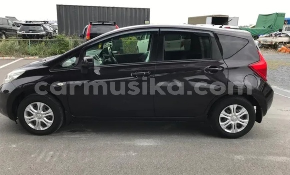 Nunua Ilio tumika Nissan Note Nyeusi Gari ndani ya Beitbridge nchini Matabeleland Kusini Nunua Ilio tumika Nissan Note Nyeusi Gari ndani ya Beitbridge nchini Matabeleland Kusini