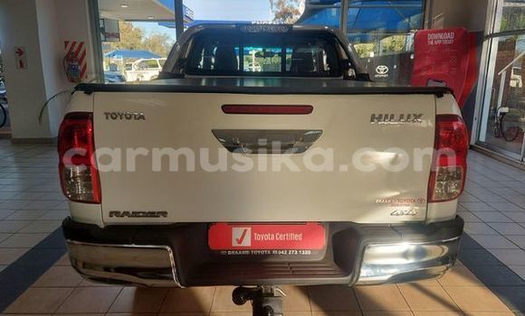 Tenga Tsaru Toyota Hilux Chena Mota in Beitbridge in Matabeleland South Tenga Tsaru Toyota Hilux Chena Mota in Beitbridge in Matabeleland South