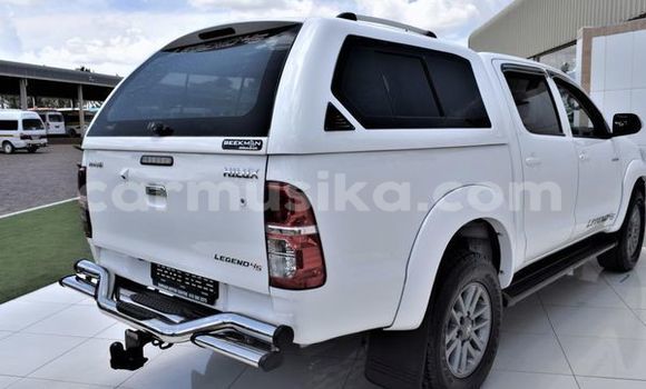 Nunua Ilio tumika Toyota Hilux Nyeupe Gari ndani ya Beitbridge nchini Matabeleland Kusini Nunua Ilio tumika Toyota Hilux Nyeupe Gari ndani ya Beitbridge nchini Matabeleland Kusini