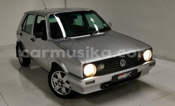 Nunua Ilio tumika Volkswagen Golf Fedha Gari ndani ya Beitbridge nchini Matabeleland Kusini Nunua Ilio tumika Volkswagen Golf Fedha Gari ndani ya Beitbridge nchini Matabeleland Kusini