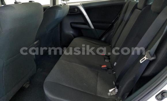 Acheter Occasion Voiture Toyota RAV4 Gris à Beitbridge, Matabeleland South Acheter Occasion Voiture Toyota RAV4 Gris à Beitbridge, Matabeleland South