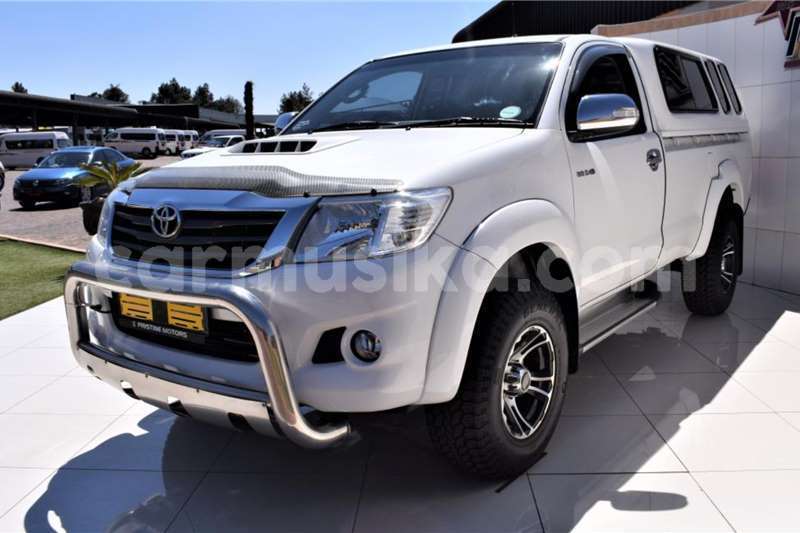 Big with watermark toyota hilux matabeleland south beitbridge 26216