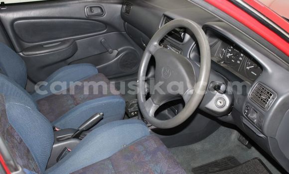 Acheter Occasion Voiture Toyota Corolla Rouge à Beitbridge, Matabeleland South Acheter Occasion Voiture Toyota Corolla Rouge à Beitbridge, Matabeleland South