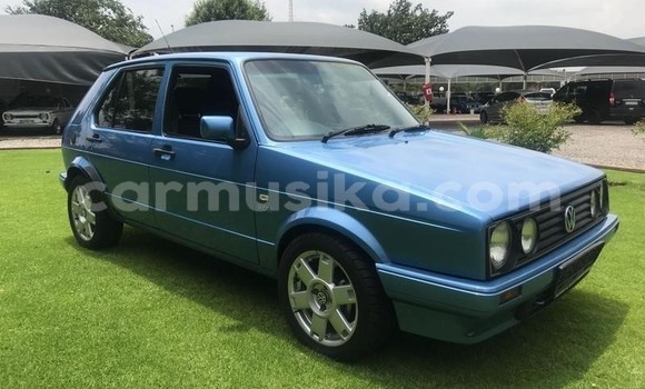 Tenga Tsaru Volkswagen Golf Bhuruu Mota in Beitbridge in Matabeleland South