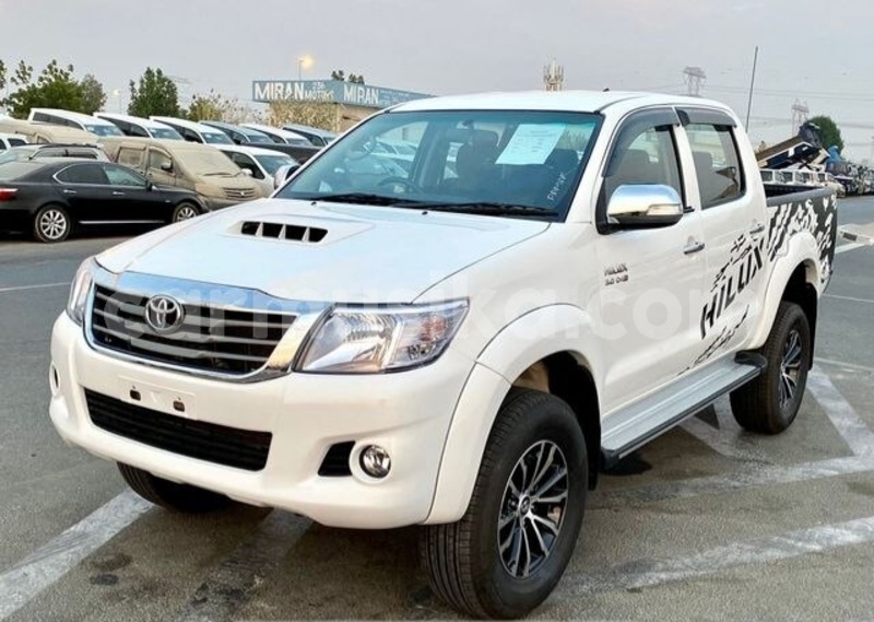 Big with watermark toyota hiluxe revo matabeleland south beitbridge 26220