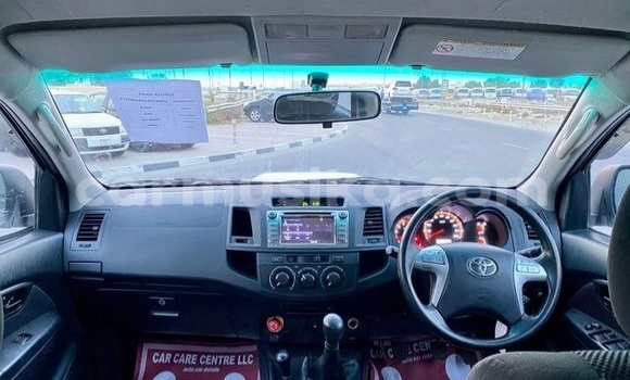 Acheter Occasion Voiture Toyota Hiluxe Revo Blanc à Beitbridge, Matabeleland South Acheter Occasion Voiture Toyota Hiluxe Revo Blanc à Beitbridge, Matabeleland South