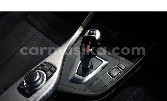 Buy Used BMW 1-Series Beige Car in Beitbridge in Matabeleland South Buy Used BMW 1-Series Beige Car in Beitbridge in Matabeleland South