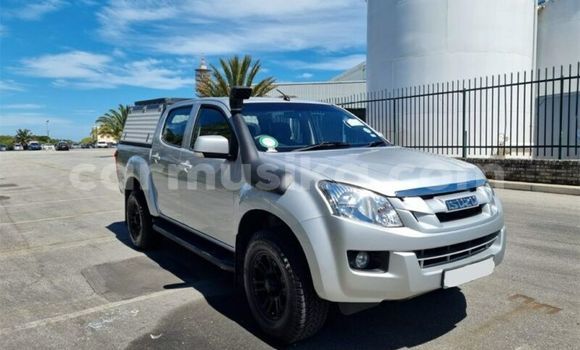 Nunua Ilio tumika Isuzu KB Fedha Gari ndani ya Beitbridge nchini Matabeleland Kusini