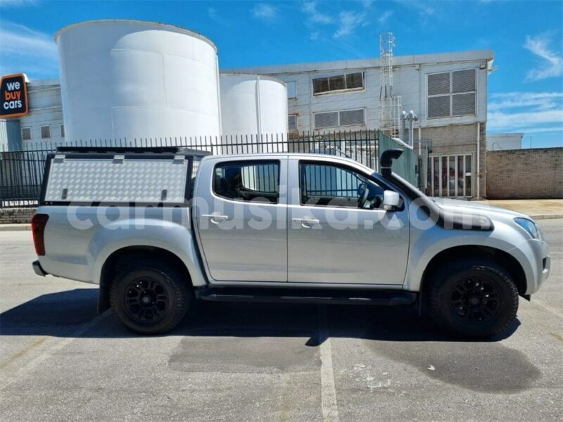 Big with watermark isuzu kb matabeleland south beitbridge 26223