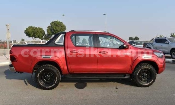 Tenga Tsaru Toyota Hilux Tsvuku Mota in Beitbridge in Matabeleland South Tenga Tsaru Toyota Hilux Tsvuku Mota in Beitbridge in Matabeleland South