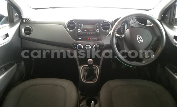 Nunua Ilio tumika Hyundai i10 Bluu Gari ndani ya Beitbridge nchini Matabeleland Kusini Nunua Ilio tumika Hyundai i10 Bluu Gari ndani ya Beitbridge nchini Matabeleland Kusini