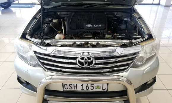 Nunua Ilio tumika Toyota Fortuner Fedha Gari ndani ya Beitbridge nchini Matabeleland Kusini Nunua Ilio tumika Toyota Fortuner Fedha Gari ndani ya Beitbridge nchini Matabeleland Kusini