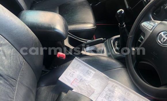 Buy Used Toyota Hilux White Car in Beitbridge in Matabeleland South Buy Used Toyota Hilux White Car in Beitbridge in Matabeleland South