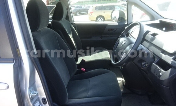 Nunua Ilio tumika Toyota Noah Fedha Gari ndani ya Beitbridge nchini Matabeleland Kusini Nunua Ilio tumika Toyota Noah Fedha Gari ndani ya Beitbridge nchini Matabeleland Kusini