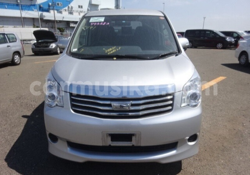 Big with watermark toyota noah matabeleland south beitbridge 26249