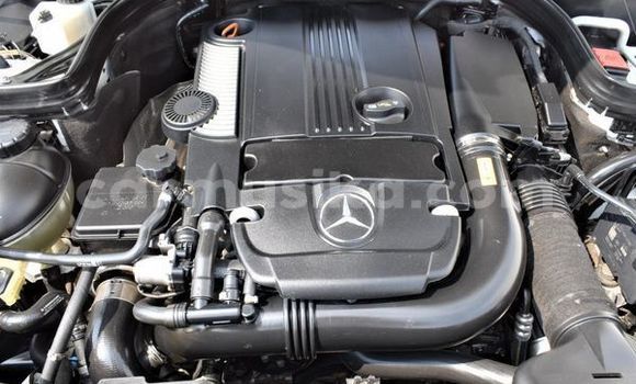 Acheter Occasion Voiture Mercedes‒Benz CLK-klasse AMG Blanc à Beitbridge, Matabeleland South Acheter Occasion Voiture Mercedes‒Benz CLK-klasse AMG Blanc à Beitbridge, Matabeleland South