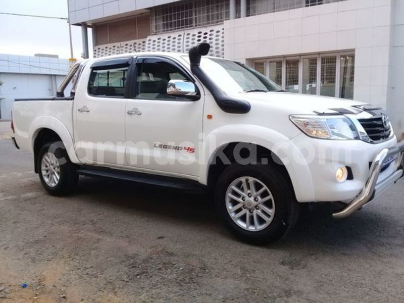 Big with watermark toyota hilux matabeleland south beitbridge 26252