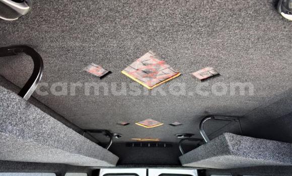 Tenga Tsaru Mercedes‒Benz Sprinter Chena Rori in Beitbridge in Matabeleland South Tenga Tsaru Mercedes‒Benz Sprinter Chena Rori in Beitbridge in Matabeleland South