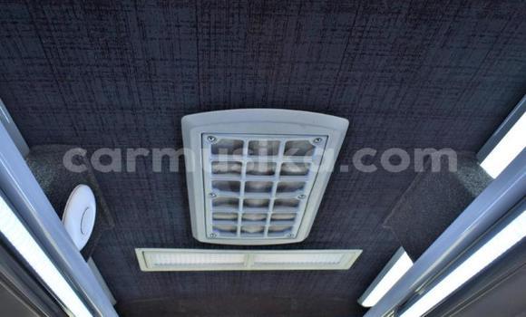 Tenga Tsaru Mercedes‒Benz Sprinter Chena Rori in Beitbridge in Matabeleland South Tenga Tsaru Mercedes‒Benz Sprinter Chena Rori in Beitbridge in Matabeleland South