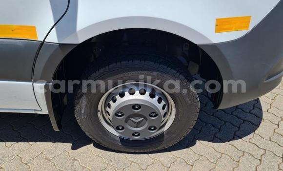 Acheter Occasion Utilitaire Mercedes‒Benz Sprinter Blanc à Beitbridge, Matabeleland South Acheter Occasion Utilitaire Mercedes‒Benz Sprinter Blanc à Beitbridge, Matabeleland South