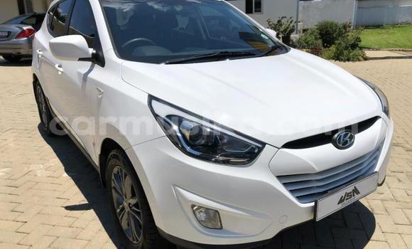 Acheter Occasion Voiture Hyundai ix35 Blanc à Beitbridge, Matabeleland South Acheter Occasion Voiture Hyundai ix35 Blanc à Beitbridge, Matabeleland South