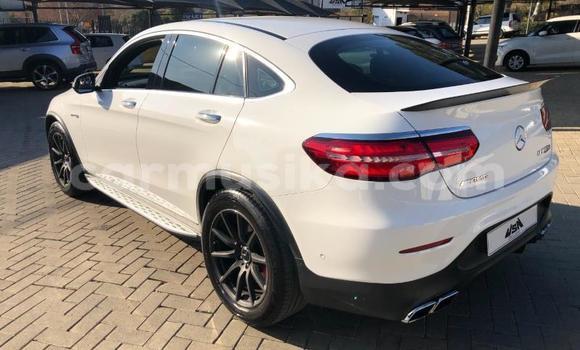 Acheter Occasion Voiture Mercedes‒Benz CLS-klasse Blanc à Beitbridge, Matabeleland South Acheter Occasion Voiture Mercedes‒Benz CLS-klasse Blanc à Beitbridge, Matabeleland South