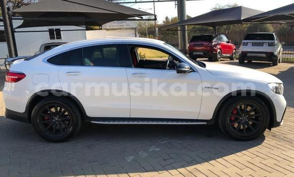 Acheter Occasion Voiture Mercedes‒Benz CLS-klasse Blanc à Beitbridge, Matabeleland South Acheter Occasion Voiture Mercedes‒Benz CLS-klasse Blanc à Beitbridge, Matabeleland South